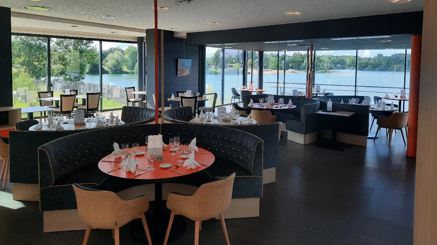 Restaurant sur le Lac